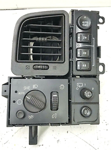 03-06 GMC Sierra Yukon XL Driver Side Dash Air Outlet Vent and SWITCHES Set
