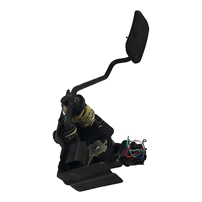 02-06 Toyota Camry Gas Pedal Assembly Accelerator 78010-33010