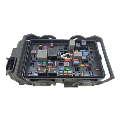 2016-2017 Chevrolet Malibu Fusebox Fuse Box Relay Module 84144636-01 CVG