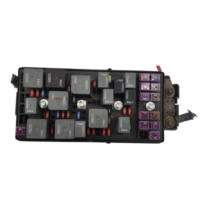 08-12 Chevrolet Malibu Fusebox Relay Module 25883009-04 OEM fuse box
