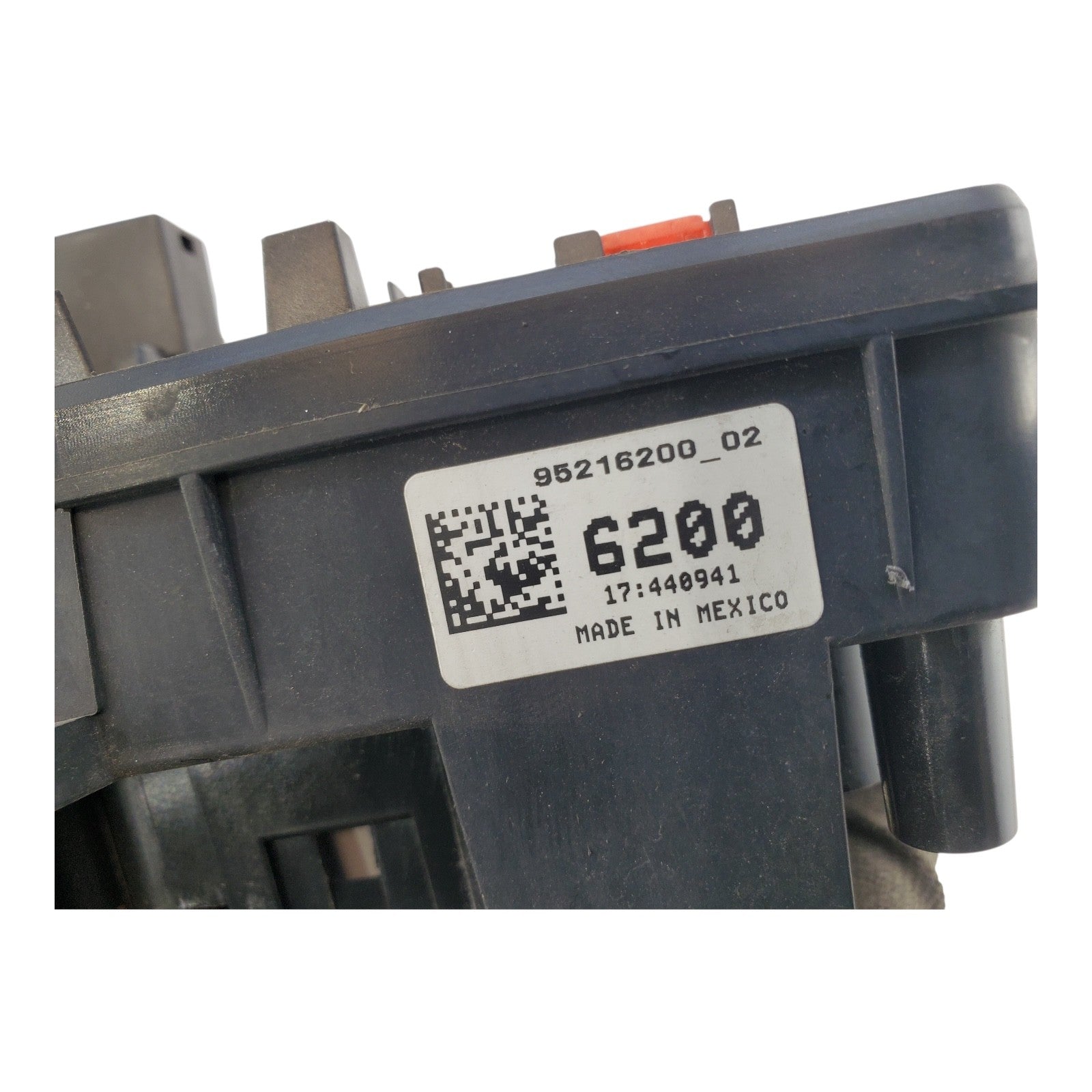 2013 Chevrolet Cruze Fuse Box Relay Control Unit 95216200_02