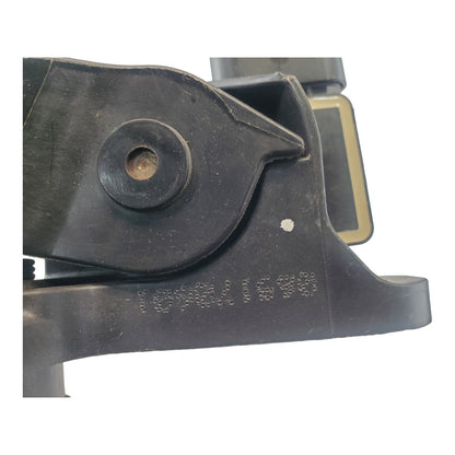 04-12 Chevrolet Malibu Front Driver Side Gas Pedal Accelerator Sensor 7530PJ