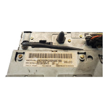 98-02 Chevy S10 Camaro Blazer  factory CD player radio OEM 09383045