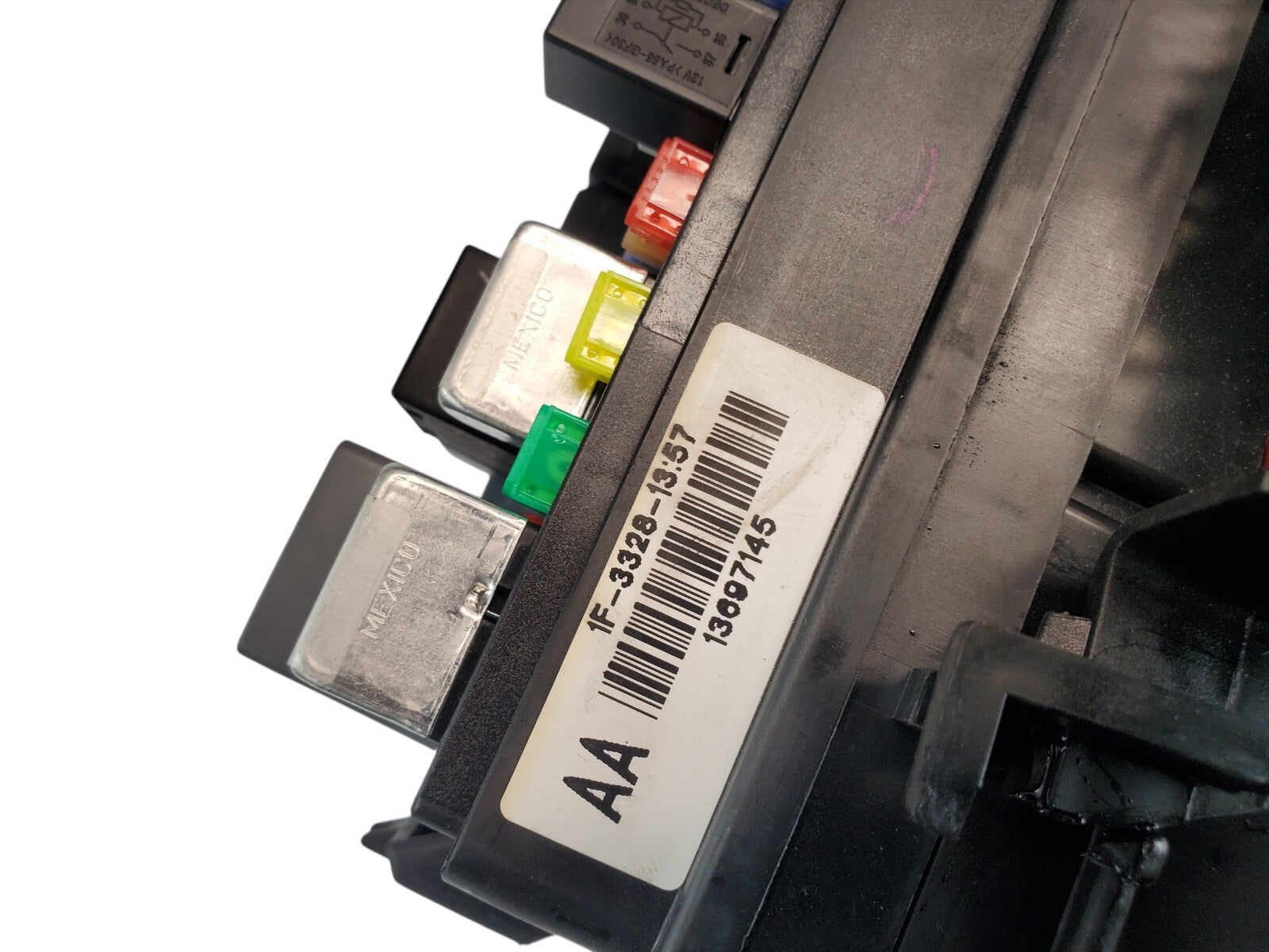 08-11 Buick Lucerne Cadillac DTS Rear Seat Fuse Box Relay 13697145