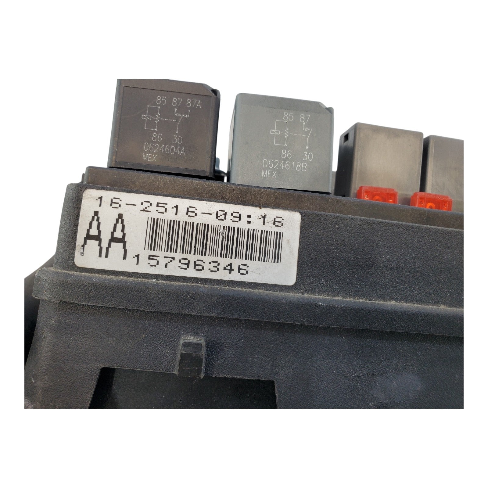 2006-2007 Saturn Vue 3.5L OEM Engine Fuse Relay Box Assembly Unit 15796346