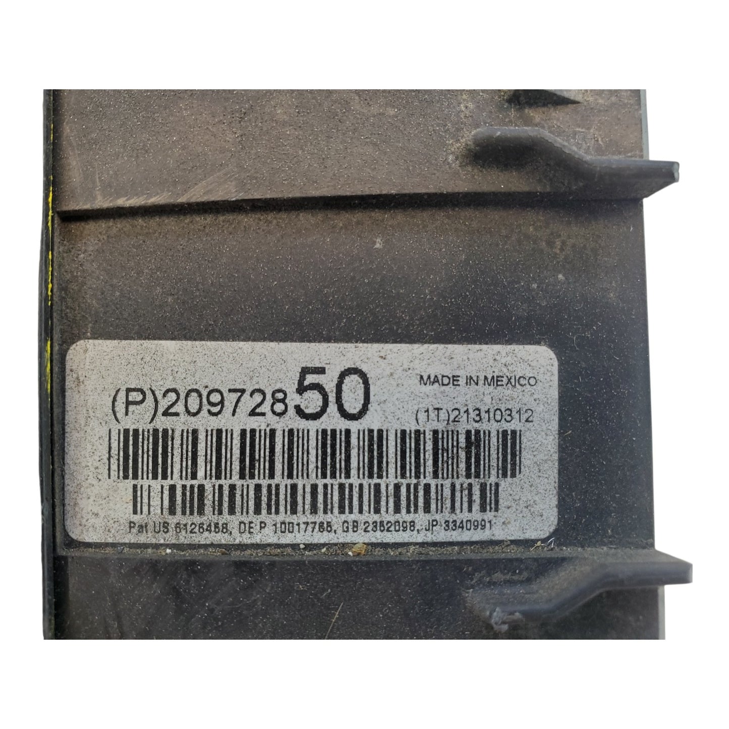 Fuse Box Engine Without Tow Package 12 Chevrolet Traverse 20972850