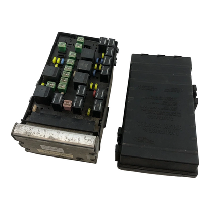 Dodge Caravan T&C Fuse Box Totally Integrated Power Module 03 04 05 04748456AC