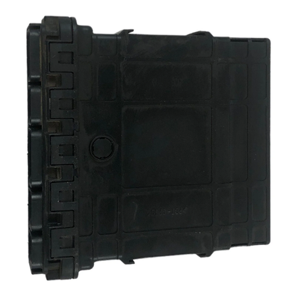 04 MITSUBISHI ENDEAVOR Engine Control Module ECM Computer MN132653
