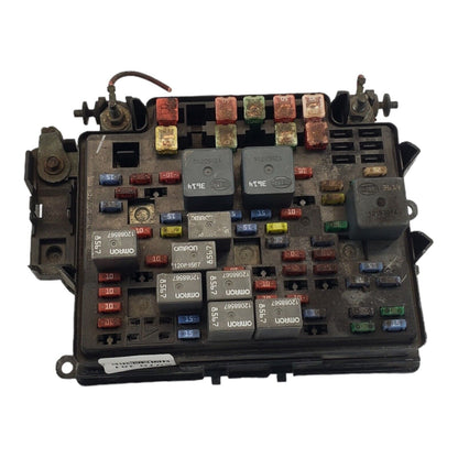 OEM 03-06 CHEVROLET SILVERADO Suburban Tahoe Fuse Box Relay 15201928-01