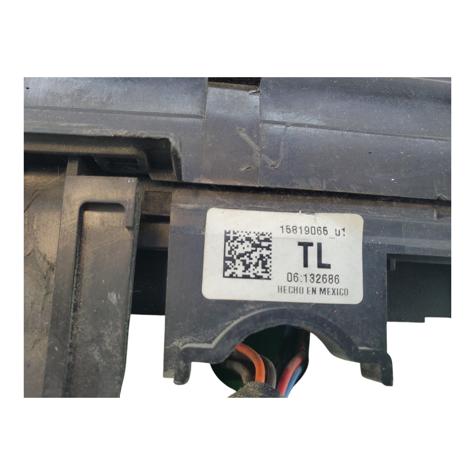 15819066 FUSE BOX RELAY  FOR 07 SATURN ION (B147)