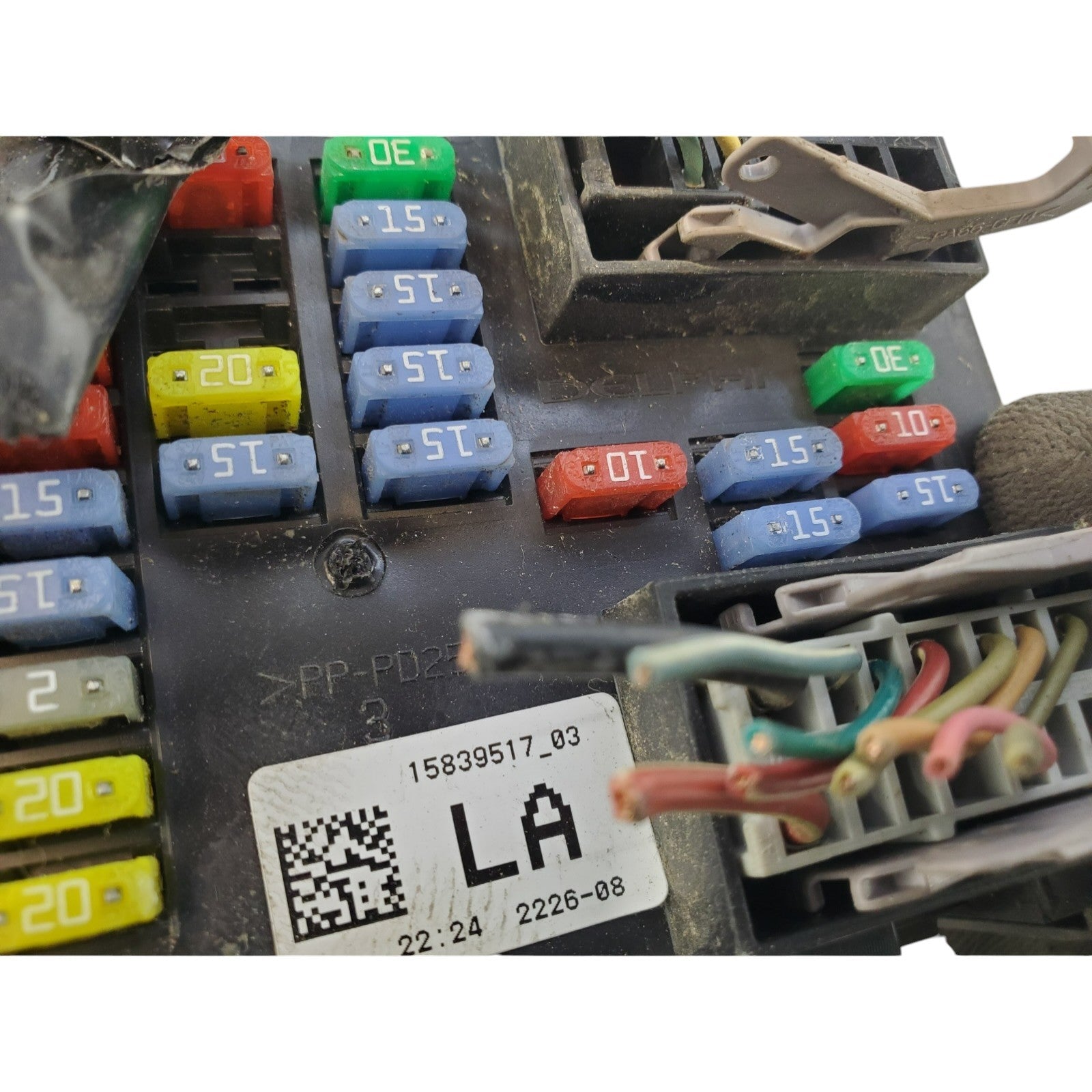 07 Chevrolet Tahoe LT 1500 5.3L 4X4 Under Dash Fuse Relay Box 15839517_03
