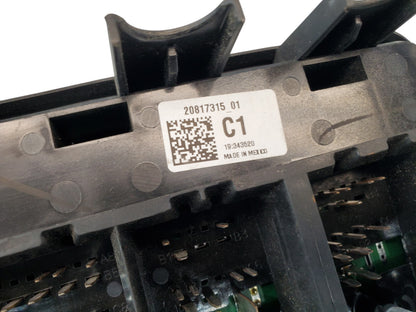 10 CHEVROLET IMPALA ENGINE FUSE BOX 20817314