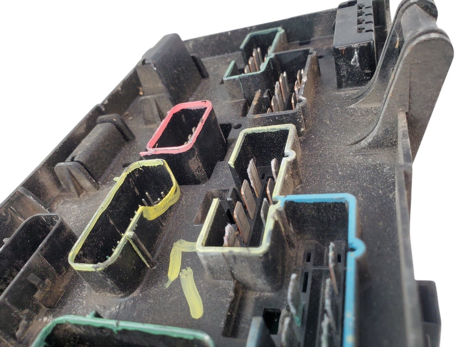 01-03 Town & Country Caravan Fuse Box Relay Body Control Module 04869200AL