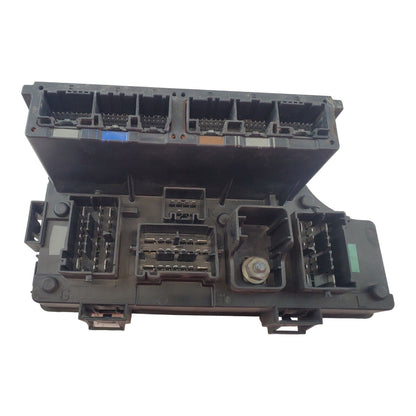 08-09 Dodge Caliber Integrated Power Fuse Box P68028007 OEM