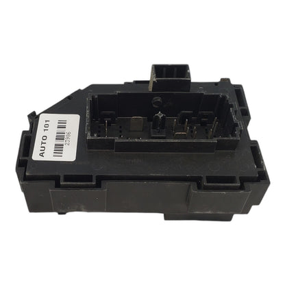 ✅09 SILVERADO Fuse Box Cabin 25815390XA