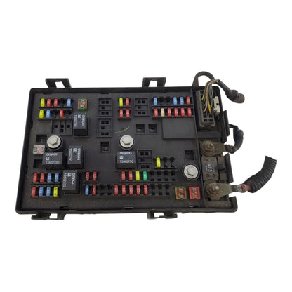 2013 - 2015 GM Savana Express 1500 Fuse Box Relay Control Module 22767372 OEM