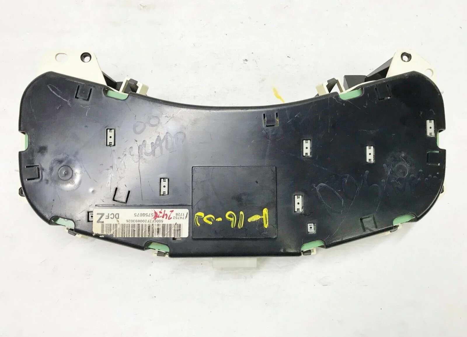 99-02 SILVERADO SIERRA TAHOE INSTRUMENT CLUSTER SPEEDOMETER 15758075 247K