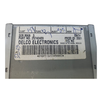 2001 Buick Oldsmobile GM CD Tape Receiver Radio OEM * 25742420 *