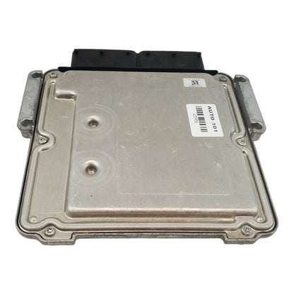 2017-2018 Kia Forte Engine Control Module 39135-2EYG2 ECM
