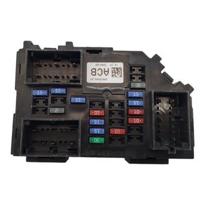 2007 - 2014 GMC Silverado Fuse Box Relay Control Junction Block P: 20828606 OEM!