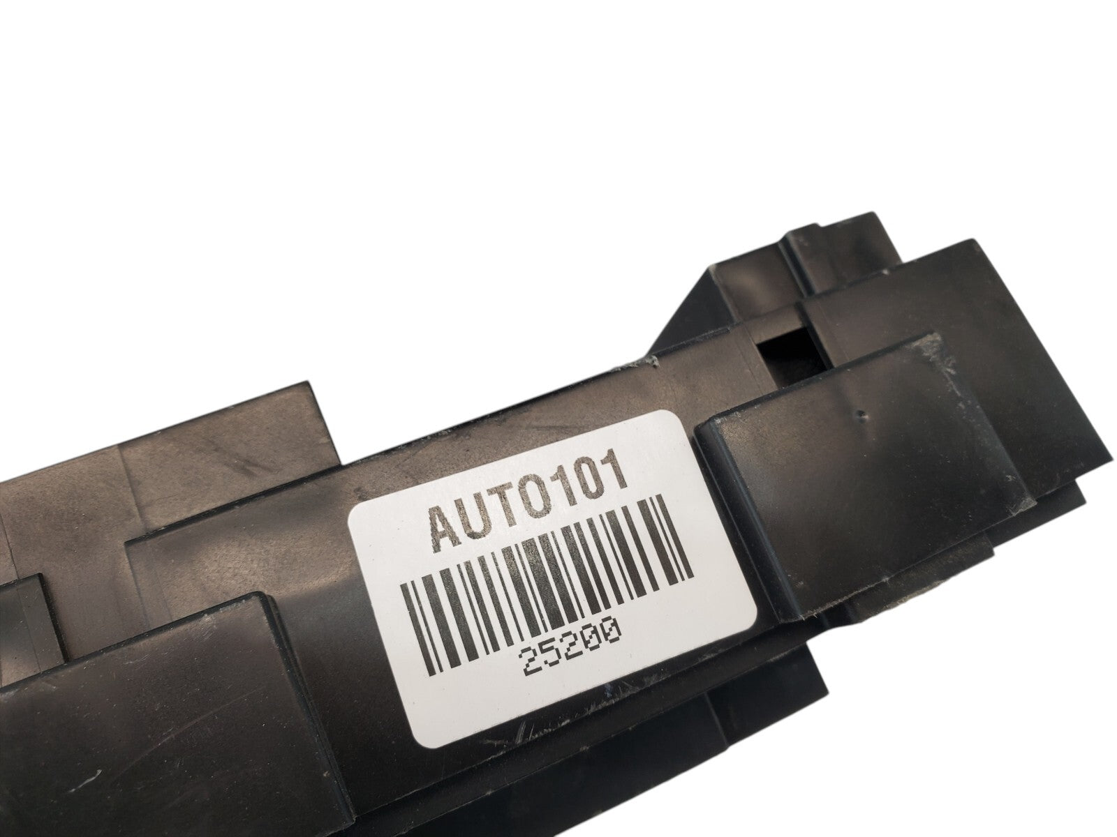 ✅08-11 CHEVY SILVERADO SIERRA FUSE BOX (G25) 20828608-01