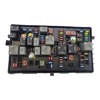 B308 13-14 Chevrolet Cruze 1.8 Engine Front Junction Fuse Box 95942232