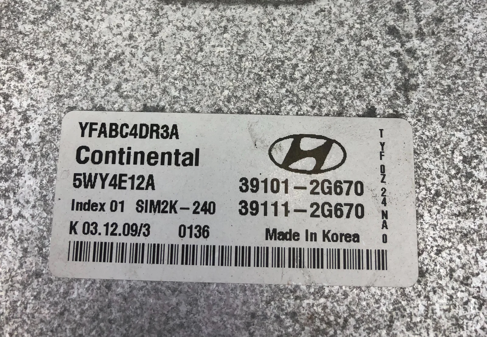 2011 Hyundai Sonata Engine Control Module ECM Computer 39101-2G670