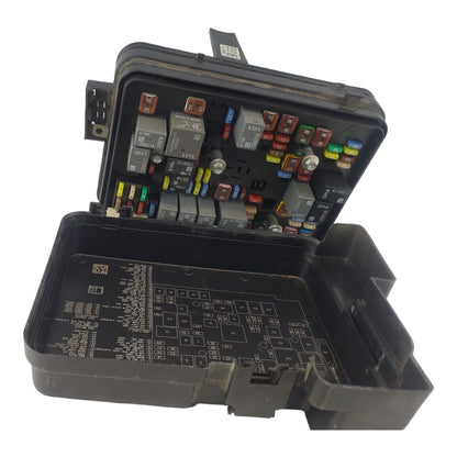 ✅2011-2012 Chevrolet Equinox Fusebox Fuse Box Relay Module 20899627