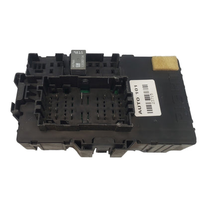 2018 Chevy Silverado 1500 Cabin Fuse Box RH Passenger side 23443946-02