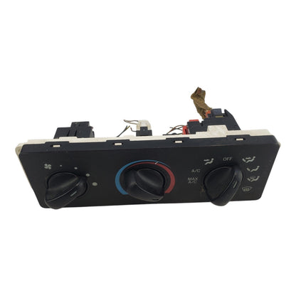 01 02 03 04 05 Ford Explorer AC Heat Temperature Climate Control XL5H19C733BA