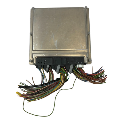 2001 MBZ S-Class Series Engine Control Module P/N: A0305455932 261206971