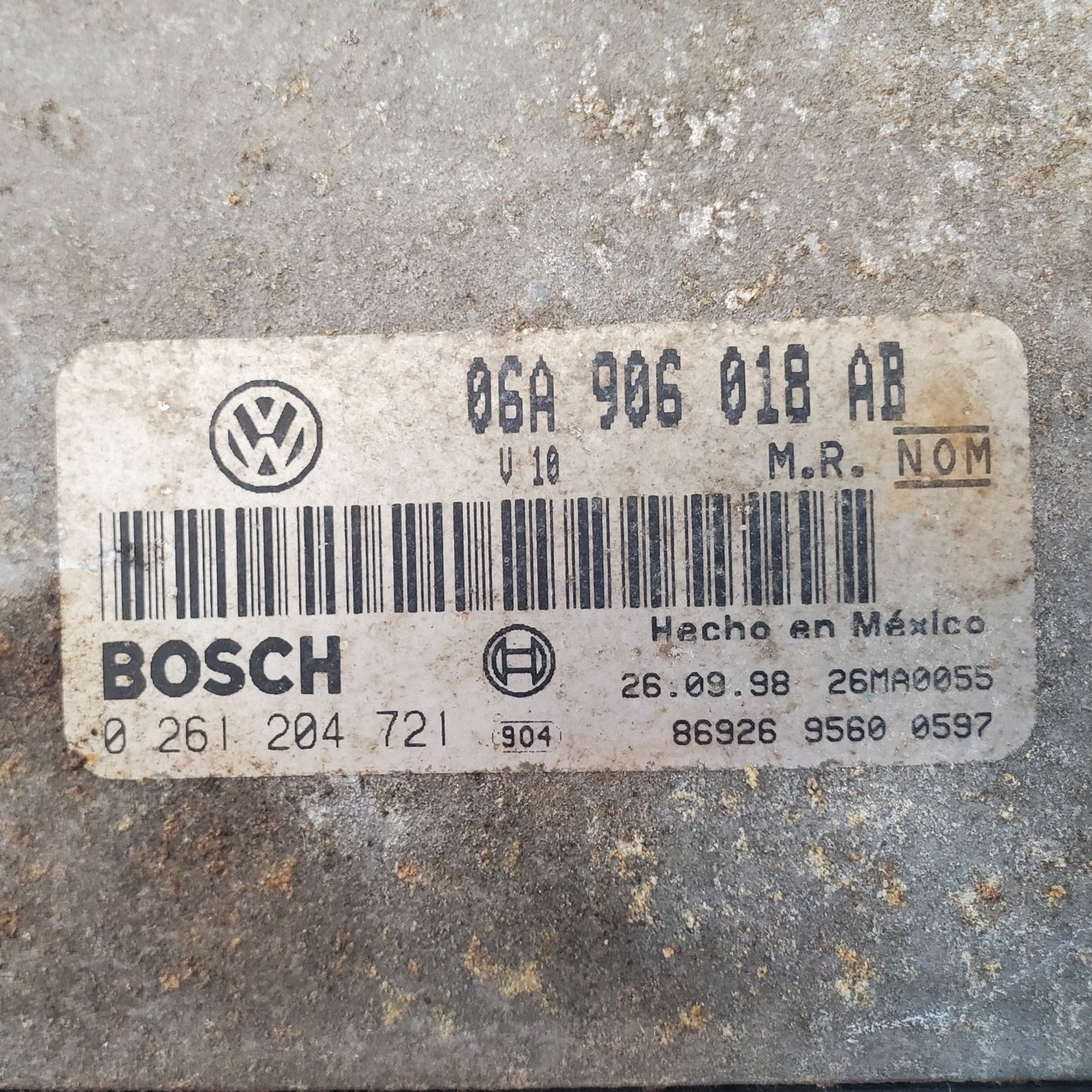 98 VW Volkswagen Beetle ECM Engine Control Module (2.0L) (OEM 06A906018AB)