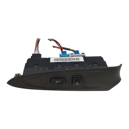 02 - 05 CHEVY TRAILBLAZER PASSENGER RIGHT SIDE POWER WINDOW SWITCH P/N 15180060