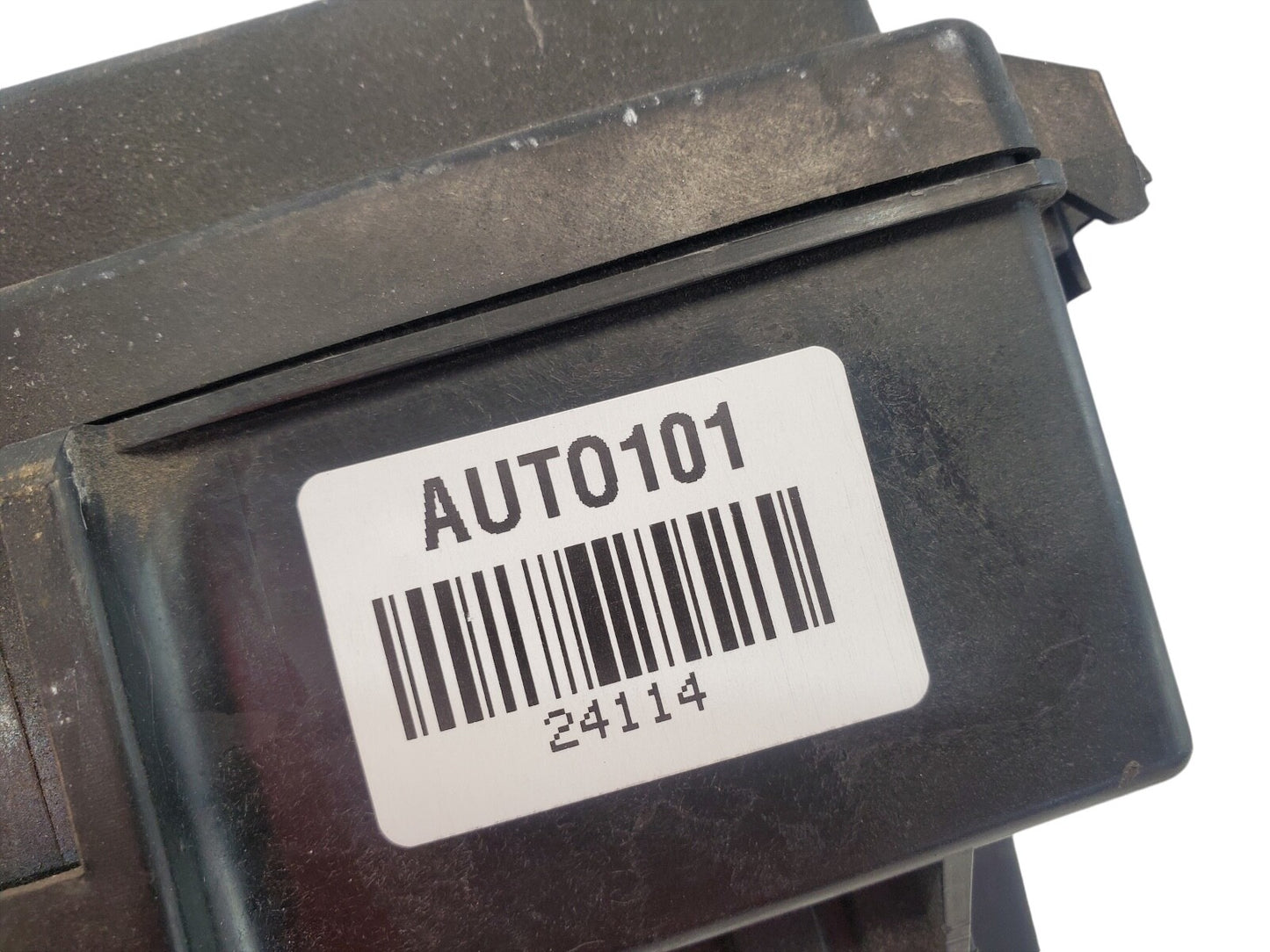 ✅ 2006 Jeep Commander 5.7L Fuse Box Relay Control Module 04692084AB OEM