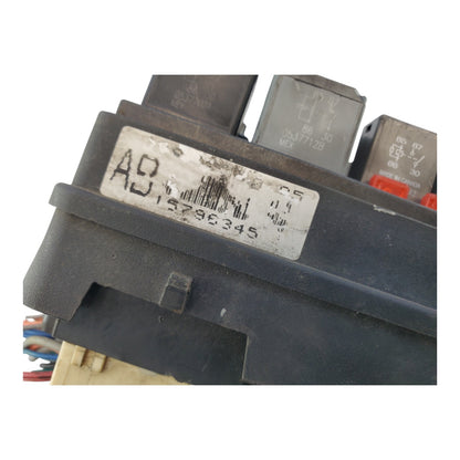 2006-07 Saturn Vue Engine Fuse Box 15796345