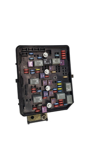 10 CHEVROLET IMPALA ENGINE FUSE BOX 20817314