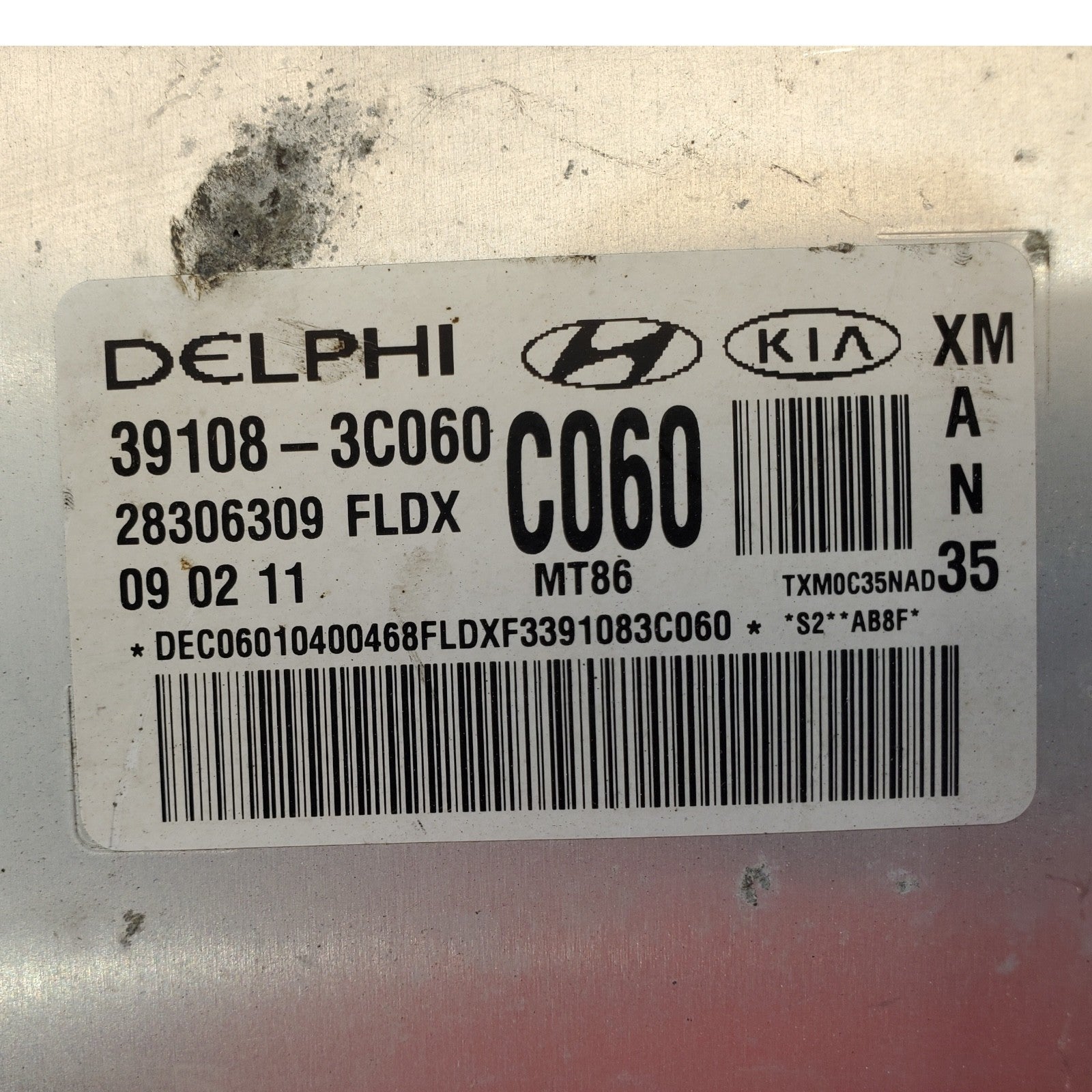 11-13 Kia Sorento 39108-3C060 Computer Brain Engine Control ECU ECM EBX Module