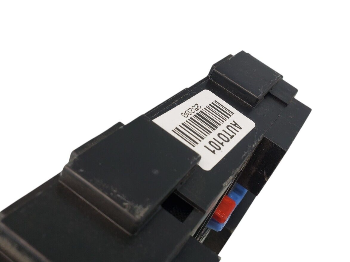 ✅08-11 CHEVY SILVERADO SIERRA FUSE BOX (G25) 20828608-01