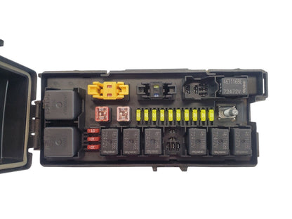 ✅ 2006 Jeep Commander 5.7L Fuse Box Relay Control Module 04692084AB OEM