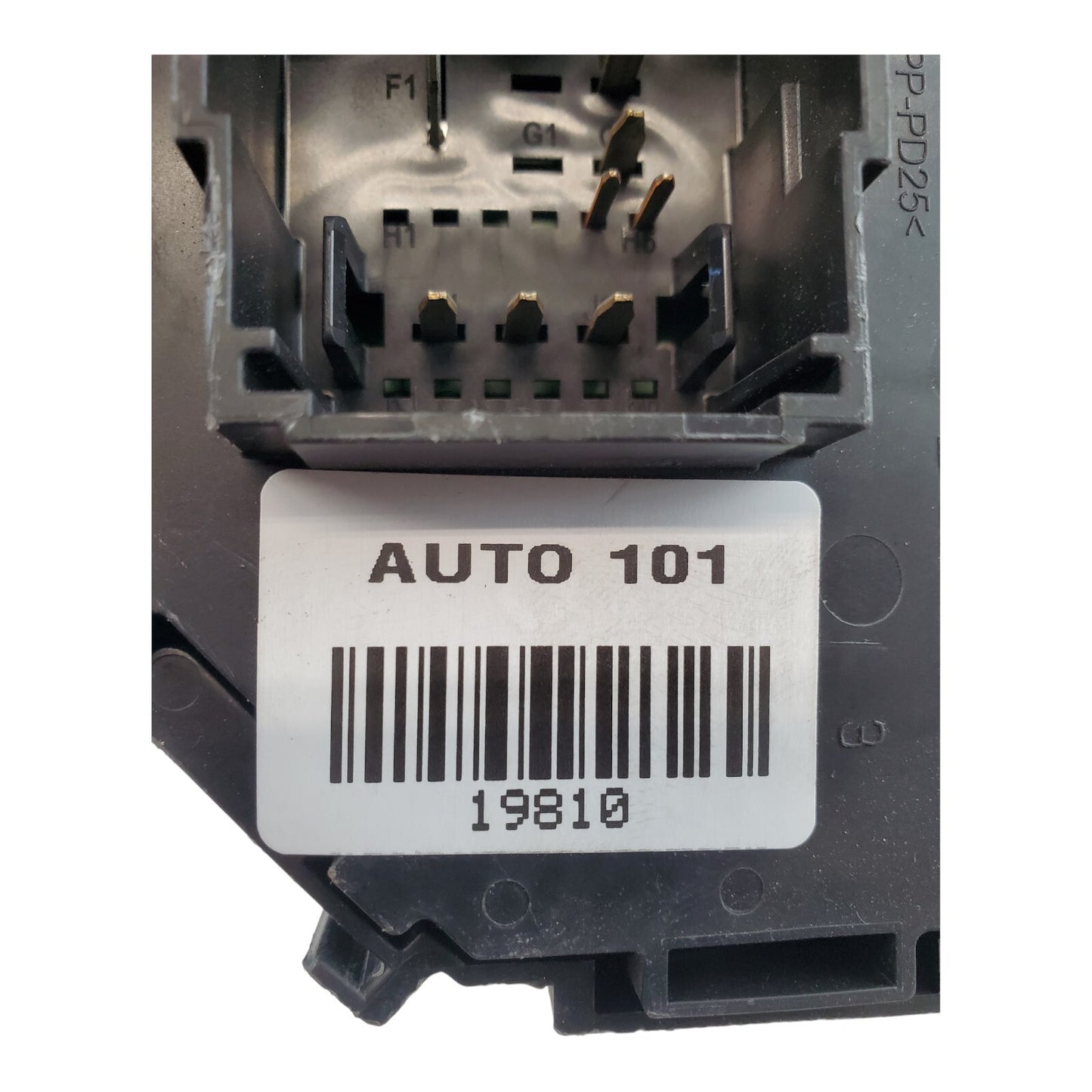 ✅2007 Chevrolet Silverado Cabin Fuse Box 25815390