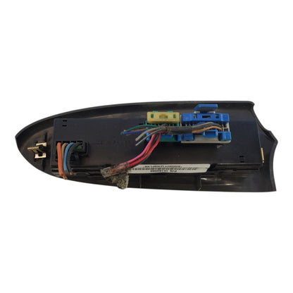 02 - 05 CHEVY TRAILBLAZER PASSENGER RIGHT SIDE POWER WINDOW SWITCH P/N 15180060