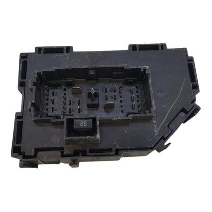 2007 - 2014 GMC Silverado Fuse Box Relay Control Junction Block P: 20828606 OEM!