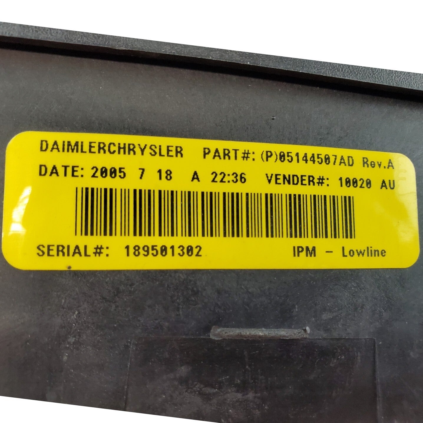 01-07 Dodge Caravan 3.3L A/T Fuse Box Relay Unit 05144507AD
