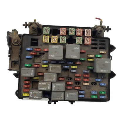 2003-2006 Escalade Tahoe Yukon Fuse Box 15201930-02