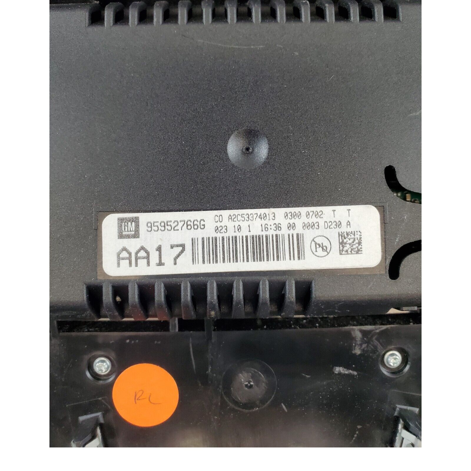 OEM Used 2010-2012 Chevrolet Equinox Radio Switch Climate Control Panel 20920050