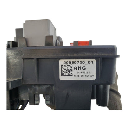2013 Chevrolet Malibu Engine Fuse Box 20960720_01