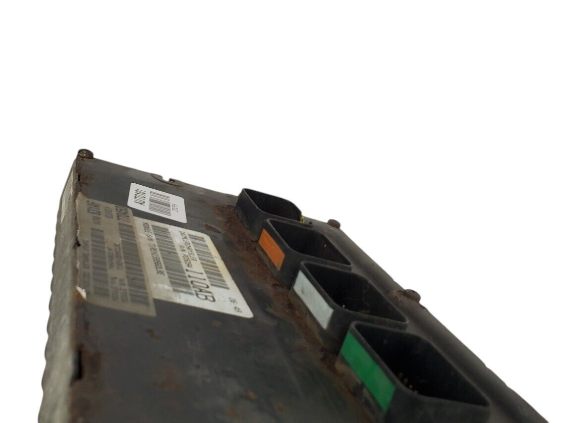 05 Chrysler Town & Country 3.8L Engine Control Unit ECU 05094110AB