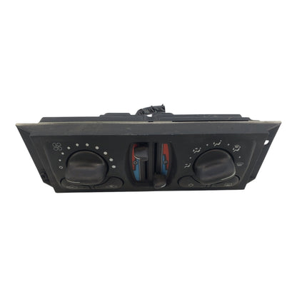 CLIMATE CONTROL CHEVROLET IMPALA MONTE CARLO 2004 2005 15217881 OEM