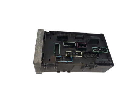 05-07 Caravan Town & Country Fuse Box Relay Control Module 05144505AC