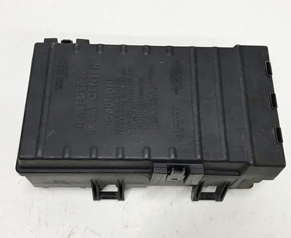 2003 Caravan Voyager Town & Country Power Distribution Fuse Box 04727556AE